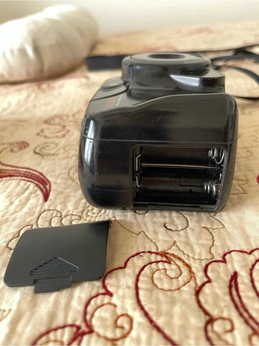OLYMPUS Infinity Zoom 210 camera